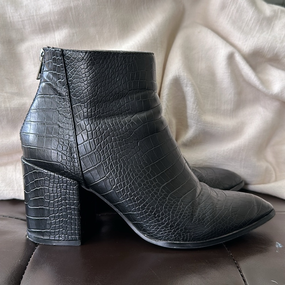 Steve Madden Jillian Boot Size 7.5 - image 2